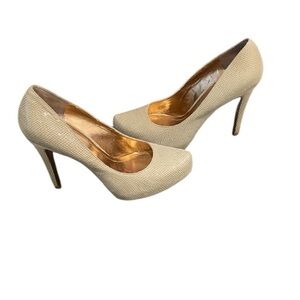 BCBGMaxAzria Cream Textured Heels